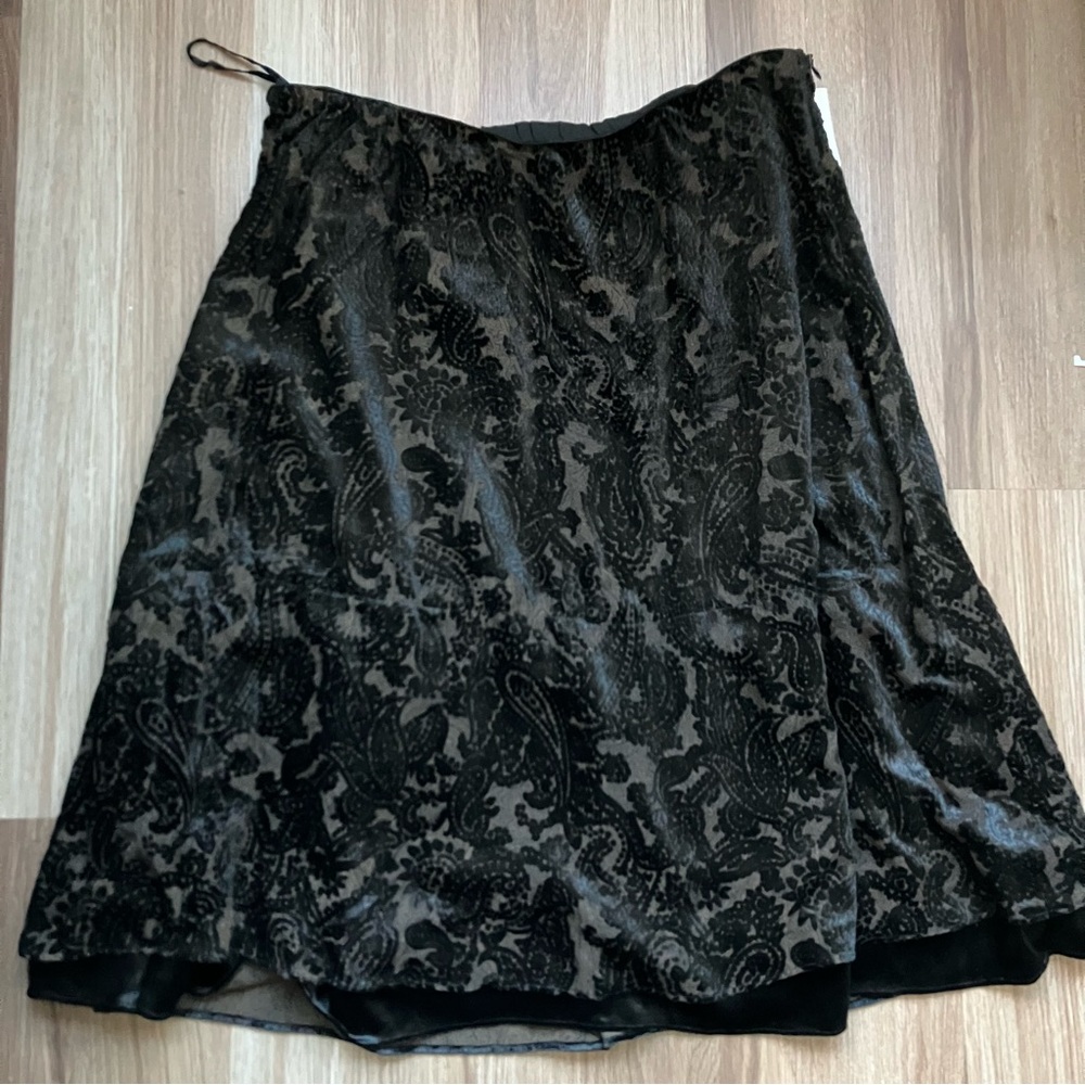 NWT Lord & Taylor Black A-Line Skirt with Textured Pattern